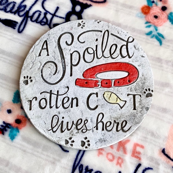 Other - 🐈 Spoiled Cat Plaque 🐈